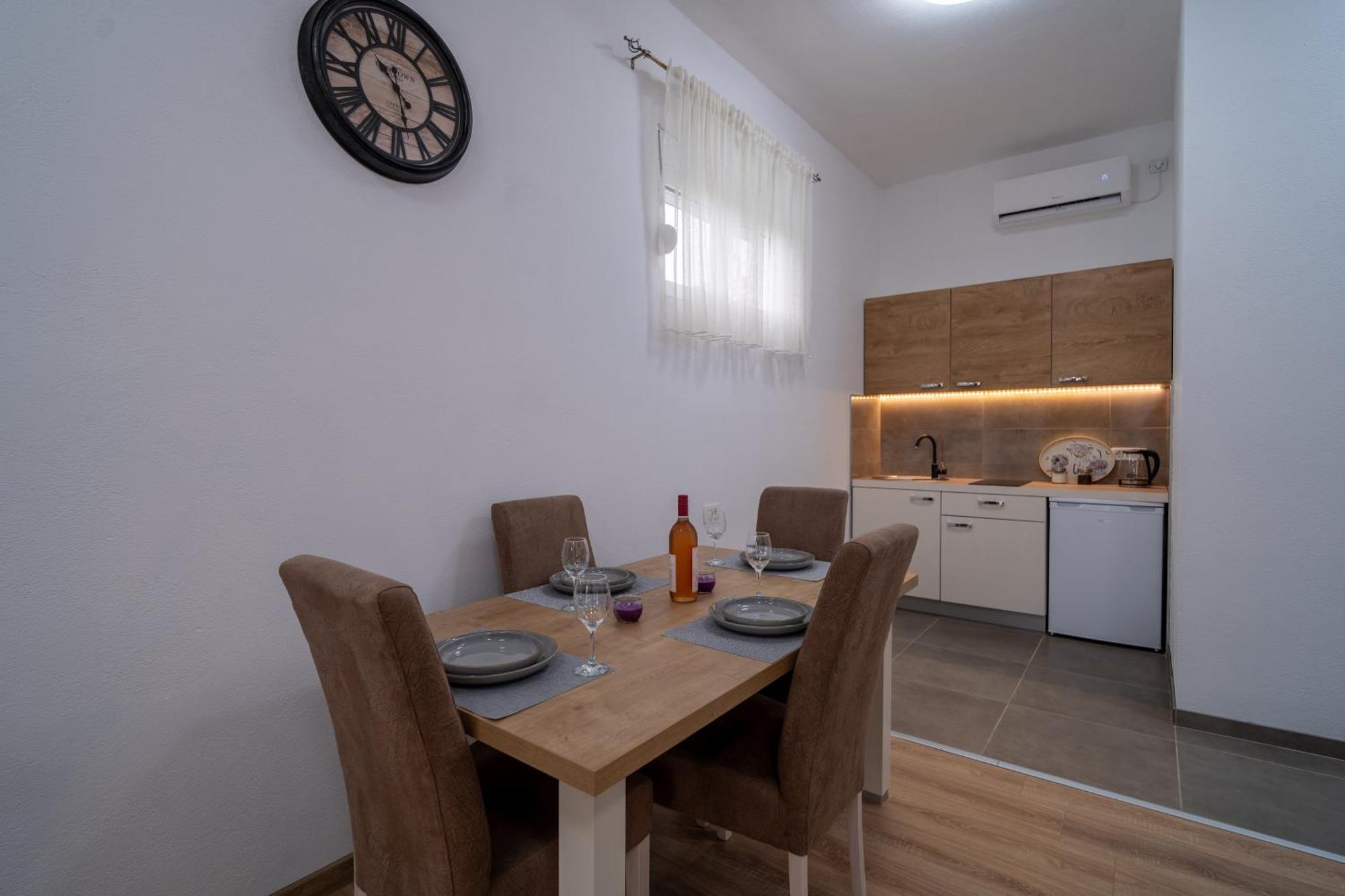 Dane Apartment Airport Podgorica Mitrovici  Bagian luar foto