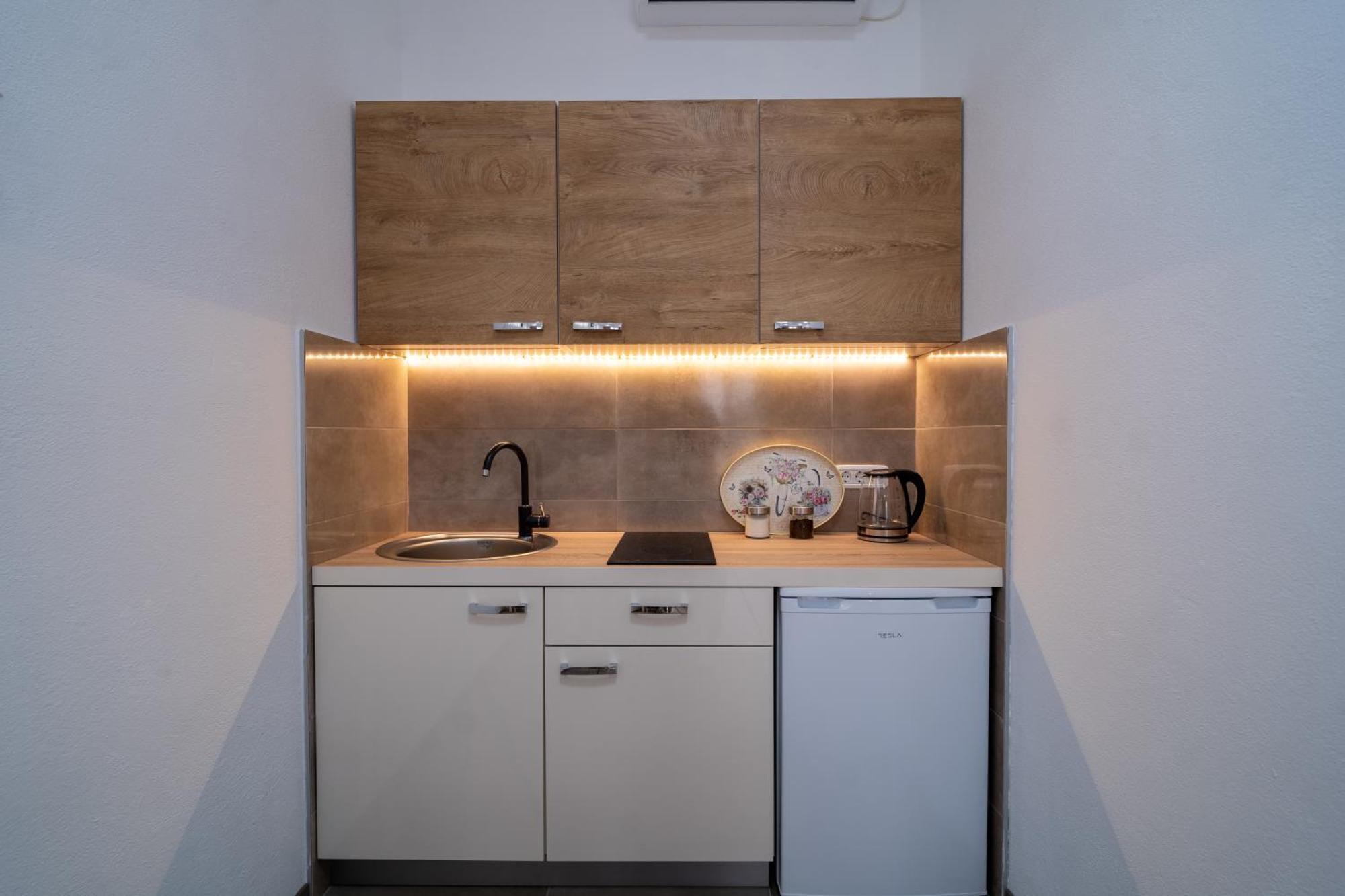 Dane Apartment Airport Podgorica Mitrovici  Bagian luar foto